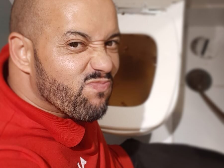 Desentupidora de Vaso: Como desentupir vaso sanitário? | AJAX Soluções