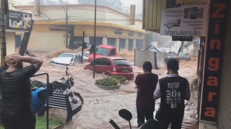 Como Evitar Alagamentos e Entupimentos em Época de Chuva